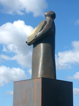 The Man Who Caught the Sun, Arundel