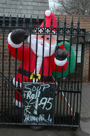 Santa, Dorchester