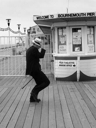 Dandy in bad weather, Bournemouth