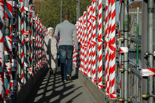 Passing on a bridge, Bristol