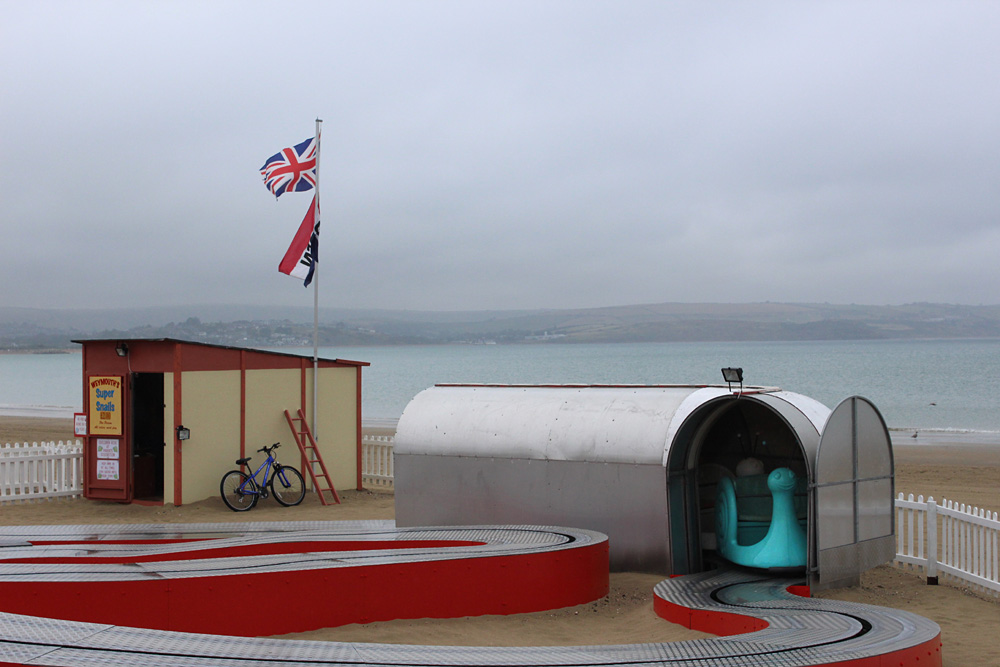 Weymouth Beach street photography. Photo 38